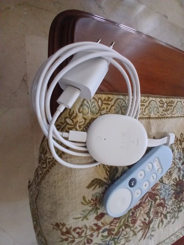 Chromecast google streamer - chromecast, tv